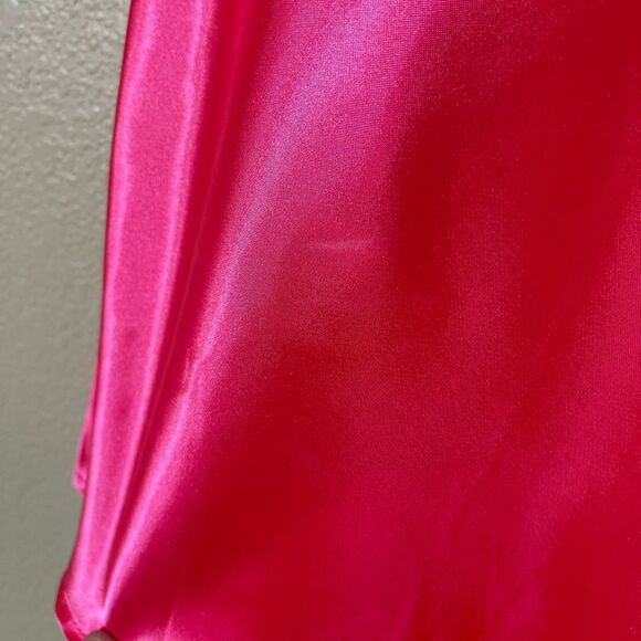Y2K You Babes Sleek Pink Satin Camisole Top - Picture 3 of 7